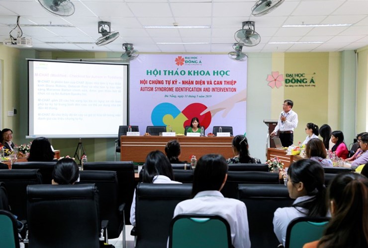 Hội thảo khoa học “Hội chứng tự kỷ - Nhận diện và can thiệp” tại ĐH Đông Á