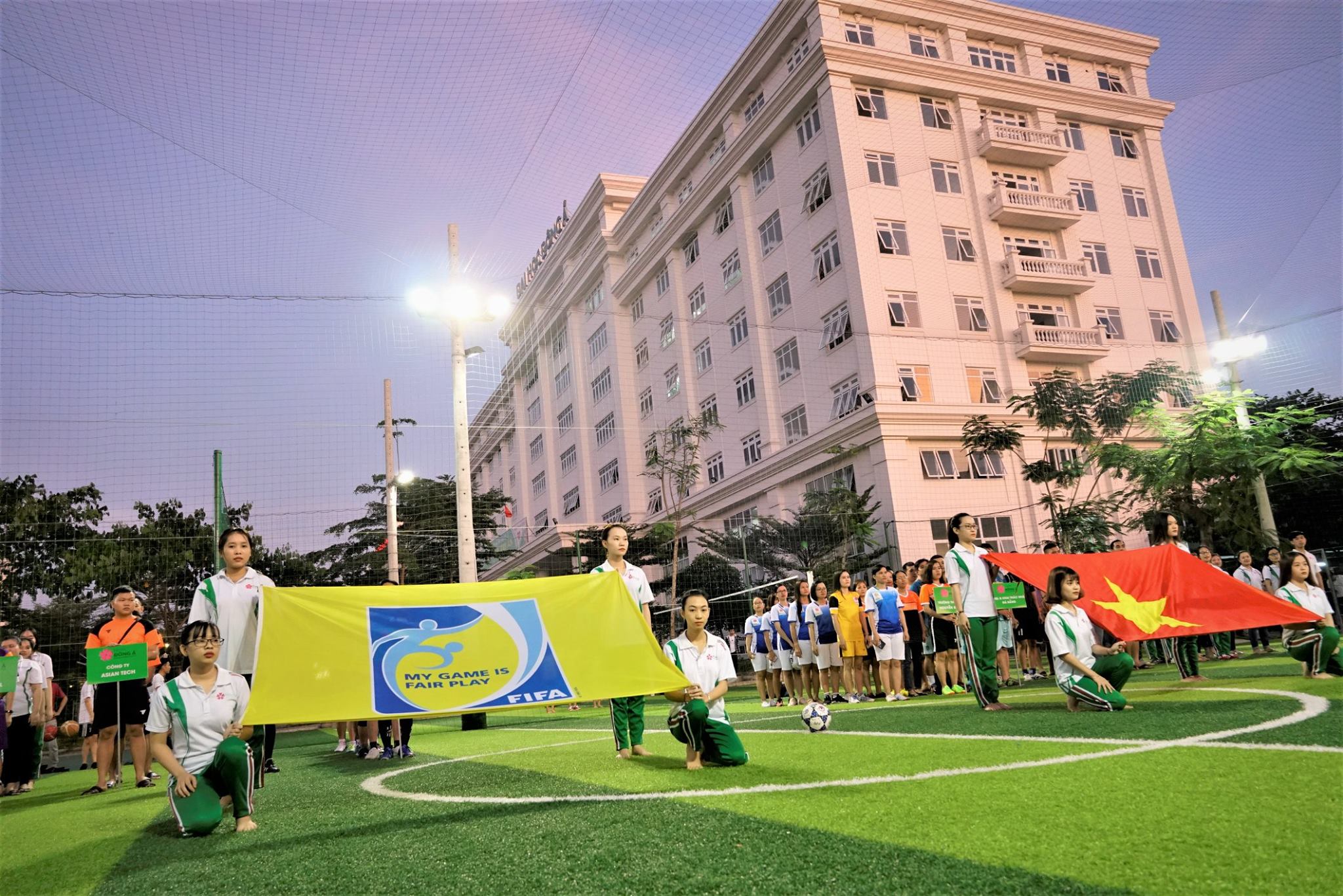 Lễ khai mạc giải bóng đá doanh nghiệp Dong A University Championship 2018