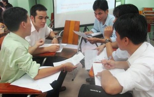 Đại học Đông Á tổ chức khóa huấn luyện làm việc nhóm cho CBGV