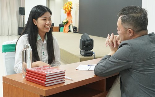Sinh viên ngôn ngữ & du lịch Đại học Đông Á trúng tuyển phỏng vấn việc làm tại Macau