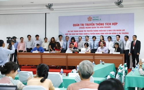 Đại học Đông Á mở chương trình QTKD-Quản trị truyền thông tích hợp đầu tiên ở khu vực miền Trung