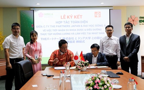 Hợp tác chương trình quản lý cửa hàng dược phẩm chuẩn Nhật