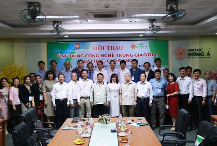 Ứng dụng công nghệ trong giáo dục đại học, cao đẳng