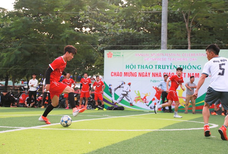 Hấp dẫn các vòng đấu tại Hội thao truyền thống chào mùa Hiến chương 2019