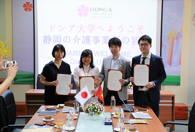 "Chấm" kỹ năng nghề nghiệp và Nhật ngữ, tỉnh Shizuoka tăng tiếp nhận sinh viên Điều dưỡng ĐH Đông Á internship Nhật Bản