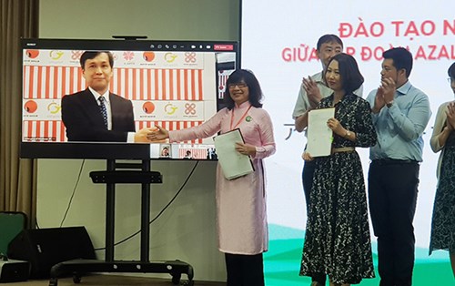 Sinh viên ngành Giáo dục mầm non được huấn luyện kỹ năng chuẩn Nhật Bản