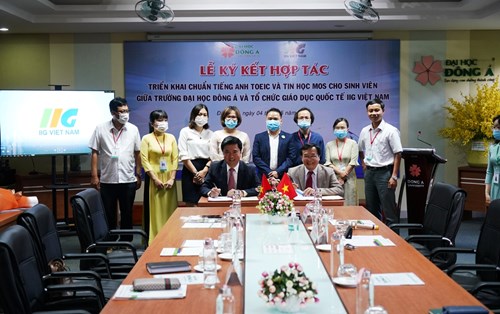 Chuẩn hóa năng lực ngoại ngữ và tin học cho SV với bài thi quốc tế TOEIC và MOS