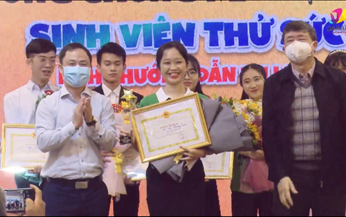 SV khoa Du lịch ĐH Đông Á giành Quán quân cuộc thi Sinh viên thử sức nghề hướng dẫn du lịch TP Đà Nẵng 2021