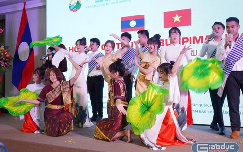 Độc đáo lễ hội Tết cổ truyền của Lào ở Trường Đại học Đông Á