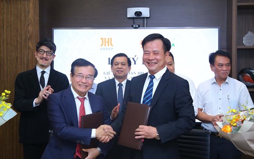 Hợp tác phát triển và khai thác mô hình dịch chuyển lao động quốc tế gắn liền với đào tạo kĩ năng nghề chất lượng cao