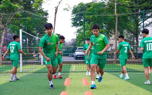 Tuyển futsal Đại học Đông Á có chiến thắng đầu tay tại lượt trận đầu tiên
