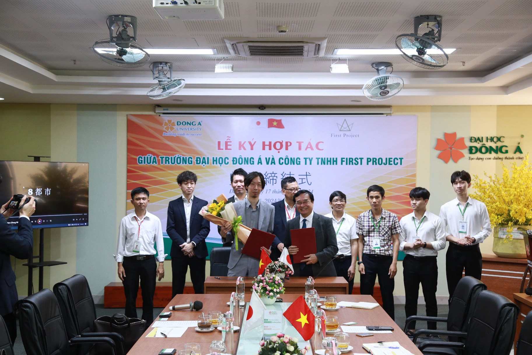 Đại học đầu tiên First Project (Nhật Bản) hợp tác tuyển dụng sinh viên IT