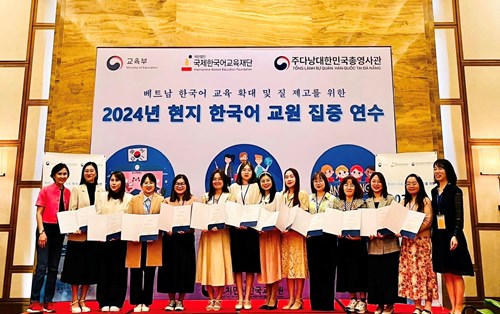 Giảng viên Đại học Đông Á sẵn sàng cho dự án giảng dạy tiếng Hàn tại Đà Nẵng
