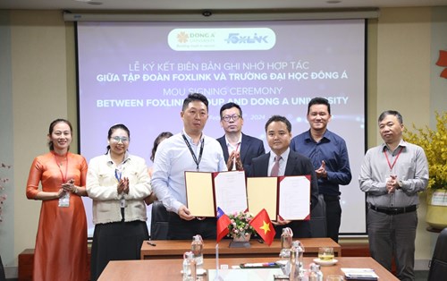 Đại học Đông Á hợp tác đào tạo, cung ứng nhân lực công nghệ cao cho Foxlink