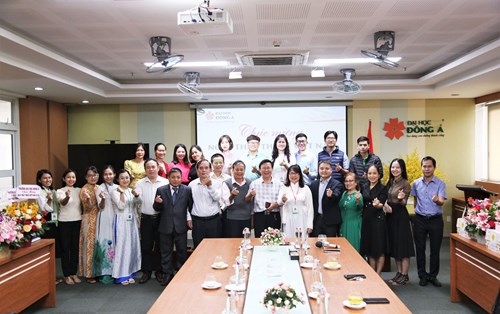 Đại học Đông Á tri ân người thầy thuốc cũng là thầy giáo