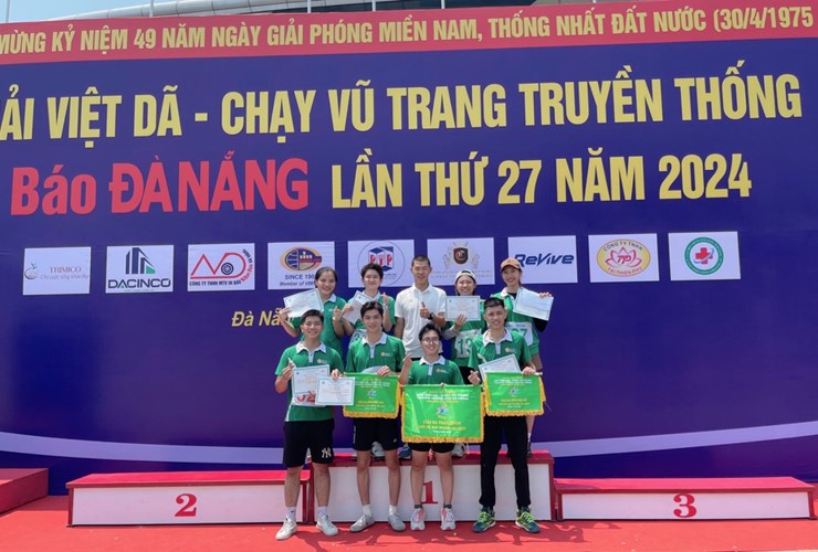 Sinh viên ĐH Đông Á “ẵm” Giải Ba toàn đoàn tại giải Việt dã báo Đà Nẵng 2024