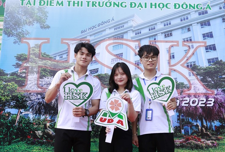 Hơn 700 thí sinh tham gia kỳ thi chứng chỉ tiếng Trung HSK tại Đại học Đông Á 