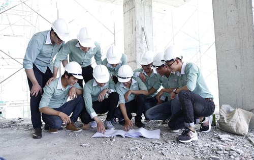 Thông báo về việc góp ý báo cáo tự đánh giá 3 chương trình đào tạo 3 ngành QTKD, Kế toán, Ngôn ngữ Anh