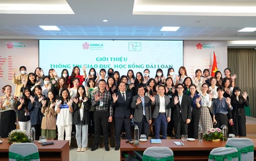Tham tán Giáo dục Văn phòng Kinh tế và Văn hóa Đài Bắc giao lưu sinh viên Đại học Đông Á
