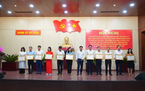 Đại học Đông Á là đơn vị xuất sắc trong đổi mới toàn diện giáo dục đào tạo theo NQ 29TW