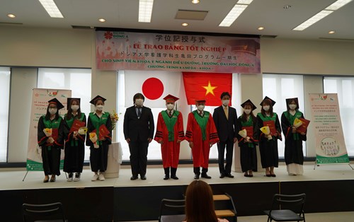 Lễ tốt nghiệp tại Nhật lần đầu tiên cho sinh viên Đại học Đông Á