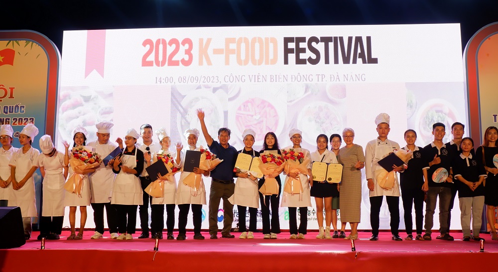 Hoàng Thanh Thanh - sinh viên ĐH Đông Á trở thành Quán quân K-Food Festival 2023