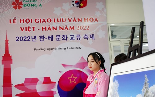 Không gian văn hóa Việt – Hàn sinh động tại Lễ hội giao lưu văn hóa Việt – Hàn 2022 ĐH Đông Á