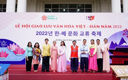 Lễ hội giao lưu văn hóa Việt – Hàn lần đầu tiên tại Đại học Đông Á