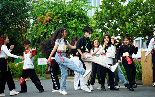 UDA OPEN DAY - Ngày hội trải nghiệm 2023: Cháy hết mình cùng học sinh 2k5 tại điểm cầu Đà Nẵng