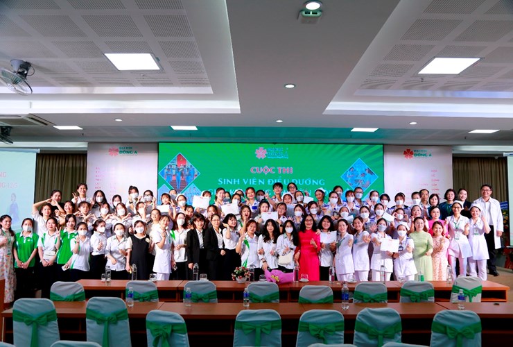 Đại học Đông Á tổ chức Lễ Kỷ niệm ngày Quốc tế Điều dưỡng năm 2023