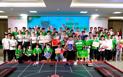 Cuộc thi sáng tạo Robot 2023 Đại học Đông Á: Bùng nổ cùng niềm đam mê khoa học