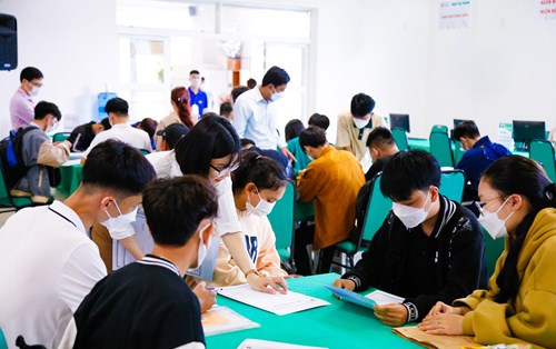 Đại học Đông Á chào tân sinh viên K22