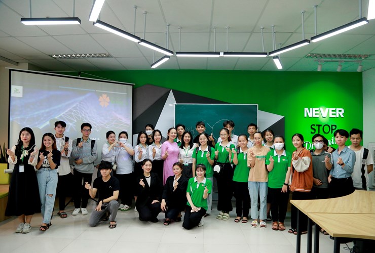 Tập huấn kỹ năng Pitching cho các dự án khởi nghiệp của sinh viên ĐH Đông Á