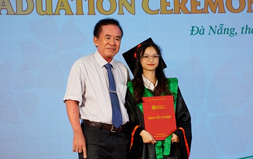 Cơ duyên của cô sinh viên Mường với suất học bổng toàn phần tại Đại học Đông Á
