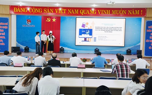 Sinh viên ĐH Đông Á năm thứ 3 liên tiếp giành giải nghiên cứu khoa học cấp thành phố