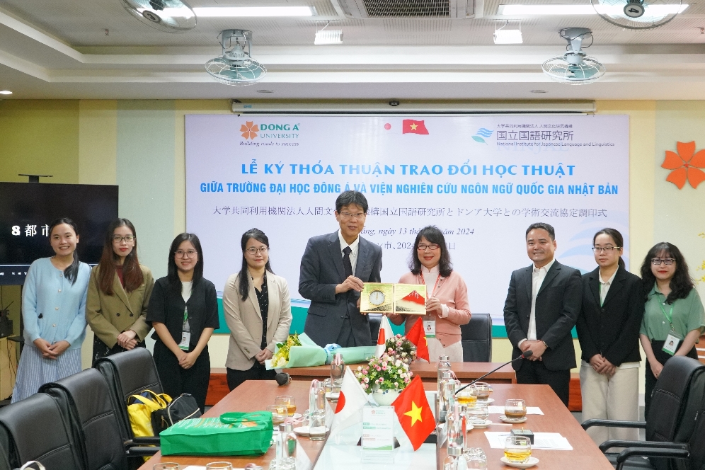 Hợp tác trao đổi học thuật giữa Đại học Đông Á & Viện Nghiên cứu Ngôn ngữ quốc gia Nhật Bản