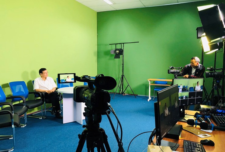 Đại học Đông Á đồng hành cùng chương trình Ôn tập lớp 12 trên truyền hình - Đài DanangTV