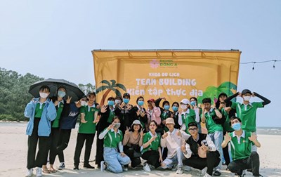 Tại sao Ngành Du lịch được xem là ´gà đẻ trứng vàng´?