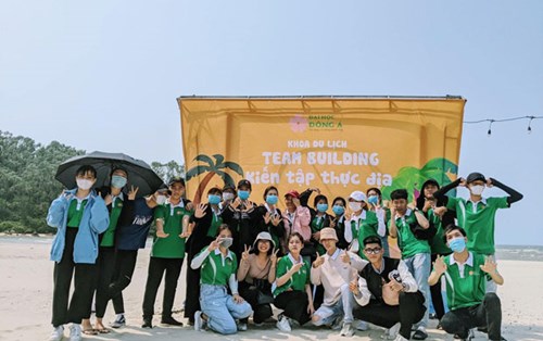 Tại sao Ngành Du lịch được xem là ´gà đẻ trứng vàng´?
