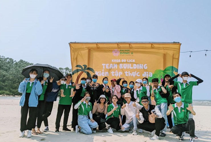Tại sao Ngành Du lịch được xem là ´gà đẻ trứng vàng´?