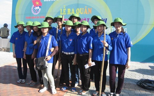 Sinh viên Đông Á hành động vì môi trường