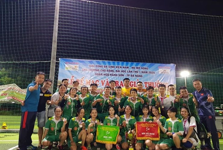 Sinh viên Đại học Đông Á lên ngôi Vô địch Giải Bóng đá sinh viên mở rộng lần 1 năm 2020