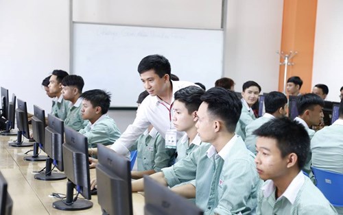 ĐH Đông Á thông báo điểm chuẩn trúng tuyển đại học chính quy năm 2016
