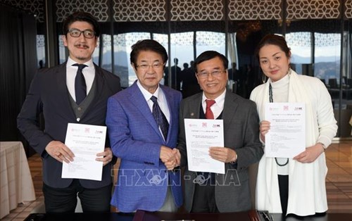 Collaboration on restaurant service program with Japanese standards between Dong A University and M&K Group