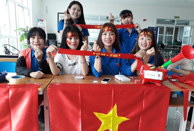 Sinh viên Đại học Đông Á sôi sục, chuẩn bị hết mình cho "trận chiến" của U23