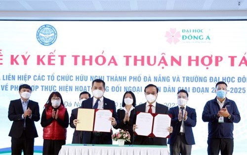 Dong A University signed a collaboration agreement to carry out people-to-people relations activities between 2022 and 2025.