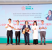 Prof. Tran Van Tho gave a presentation on "The world around us and the development path of Vietnam"